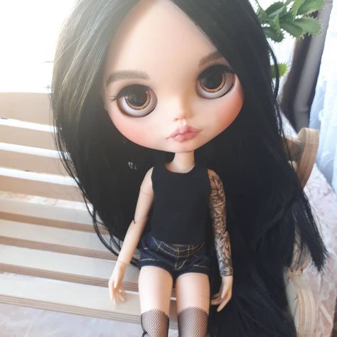 Hair Brown, Blythe Doll, Brown Eyes, Blythe Dolls, Black Hair, Google Search, Dolls, Hair, Black