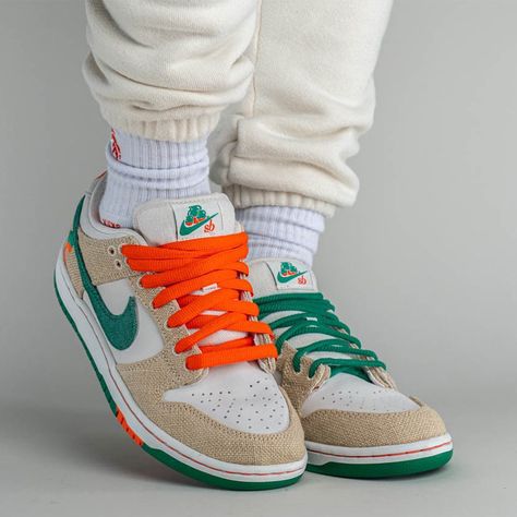 On-Foot Looks // Jarritos x Nike SB Dunk Low Jarritos X Nike Sb Dunk, Purple Basketball Shoes, Flat Shoes Men, Nike Sb Dunk Low, Sb Dunk Low, Nike Sb Dunks Low, Nike Sb Dunk, Sports Sneakers, Nike Sb Dunks