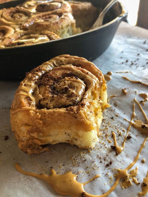 ESPRESSO ICED CINNAMON ROLLS Espresso Icing, Cinnamon Pastry, How To Make Icing, Coffee Granules, Sweet Rolls, Sticky Buns, Winter Recipes, Sweet Roll, Love Coffee