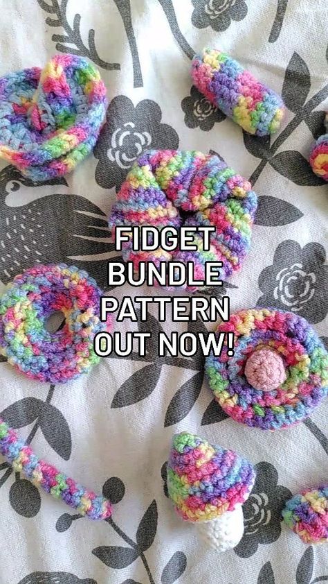 Loui Mitchell | ✨PATTERNS NOW AVAILABLE✨ This is a full bundle set of 10 different patterns to make your very own fidget toys! Available over on Etsy… | Instagram Fidget Crochet Patterns, Crochet Sensory Toys Free Pattern, Crochet Fidgets Free Pattern, Fidget Crochet, Fidget Ideas, Figet Toys, Diy Fidget Toys, Quick Crochet Patterns, Turtle Pattern