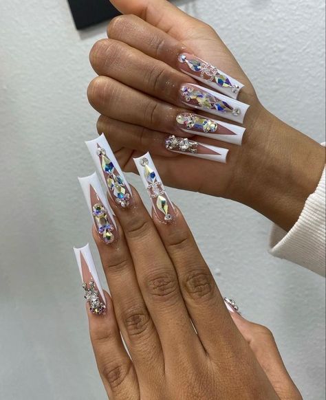 French Tips White, V French Tip, White French Tips, Acrylic Nails Almond Shape, Super Cute Nails, How To Cut Nails, Blue Acrylic Nails, Nails Design With Rhinestones, Vibrant Nails