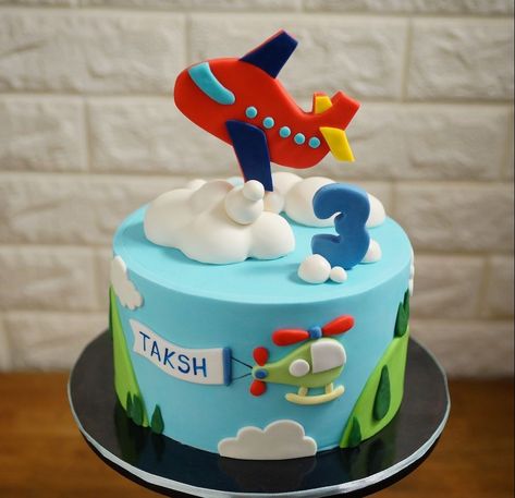 If your kid enjoys scaling new heights, then this unique cake design is for you. This unique aeroplane cake, which perfectly captures your kids’ life’s ambitions will bring a smile and excitement on his face you have never seen before. The birthday cake shown above is tastefully covered in red sugar-coated and embellished with gum paste clouds representing spreading wings in the air. Simple Birthday Ideas, Last Minute Birthday Ideas, Aeroplane Cake, Planes Birthday Cake, Construction Birthday Party Food, Airplane Birthday Cakes, Planes Birthday Party, Train Birthday Cake, Cake Designs For Kids