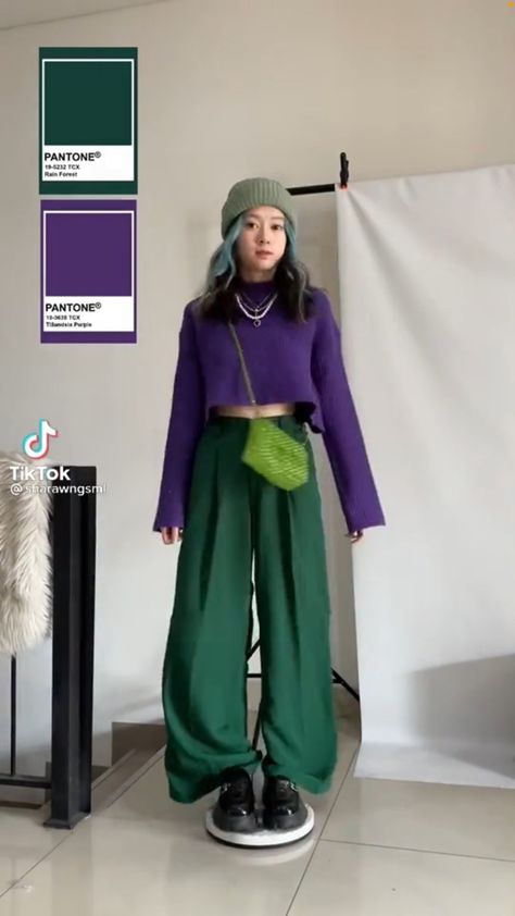 Aesthetic Bright Outfits, Purple Colour Combinations Outfit, Bright Coloured Outfits, Clothes Color Combinations Woman Outfits, Bright Colors Aesthetic Outfit, Color Theory Outfits, Colors That Go Together Clothes Outfits, Outfit Colour Combos, Colour Combos Outfit