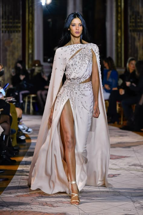 Zuhair Murad Couture Spring 2022 [PHOTOS] Starfall Ball, Grammy 2022, Midnight Dress, Zuhair Murad Couture, Zuhair Murad Haute Couture, Fashion Dresses Formal, Elegant Outfit Classy, Fancy Wedding Dresses, Dress Colour