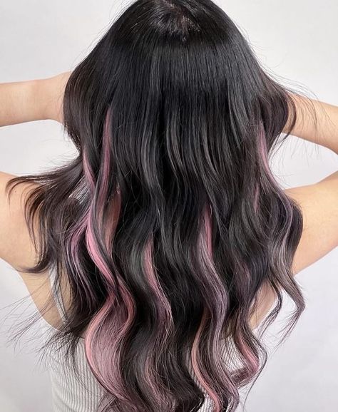 Bubblegum Pink Peekaboo Hair, Black Hair Pink Peekaboo, Pink Black Hair Color, Peek A Boo Balayage, Black Pink Hair Color, Honey Hair Highlights, Pink Hair Peekaboo, Peek A Boo Hair Color For Brunettes, Peekaboo Hair Color Pink