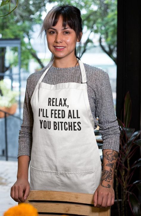 Funny Aprons For Women, Fun Aprons Sayings, Chef Apron Design Ideas, Apron Sayings Funny, Funny Apron Sayings, Kitchen Apron Design Ideas, Apron Quotes Funny, Funny Aprons Sayings For Women, Apron Designs Ideas