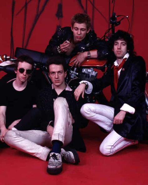 The Clash Band, Paul Simonon, Mick Jones, Punk Boy, A Chorus Line, New Lyrics, Joe Strummer, Childhood Memories 70s, Music Images