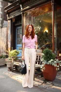 Taylor, NYFW day 5 Fashion Week Style, Taylor Tomasi, Taylor Tomasi Hill, 2011 Fashion, Minimalist Fashion Women, Couture Details, Estilo Chic, Milan Fashion Weeks, Womens Fashion For Work