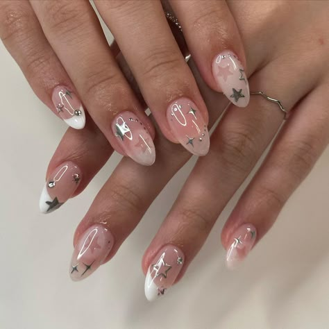 35 Cute Nail Art to Inspire You Nail Art Cute, Silver Nail Designs, Hello Nails, Hippie Nails, Cute Nail, Pretty Gel Nails, Soft Nails, Pretty Nail Art, Cute Nail Art