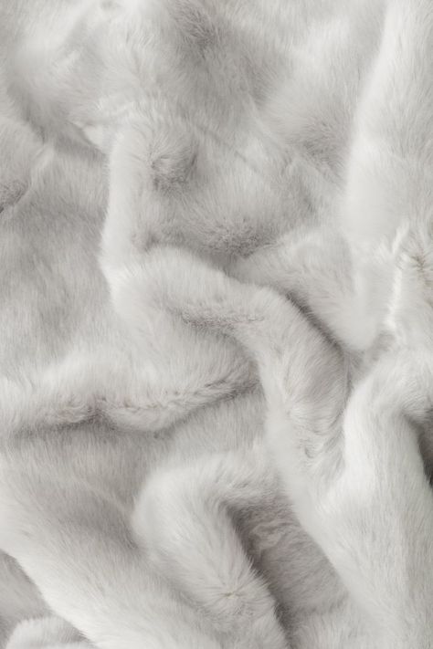 White Faux Fur Blanket, Fur Aesthetic, Fur Background, Good Background, Winter Picture, Wallpaper Crafts, Heavy Blanket, Silver Wallpaper, Adaptive Clothing