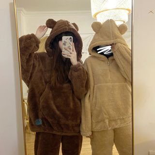 suna and atsumu has boyfriends but then they notice a spark they have… #fanfiction #Fanfiction #amreading #books #wattpad Korean Hoodie, Pajamas Aesthetic, Kawaii Hoodie, Matching Outfits Best Friend, Matching Pjs, Cute Couple Outfits, Fur Clothing, Men Stylish Dress, Matching Pajamas