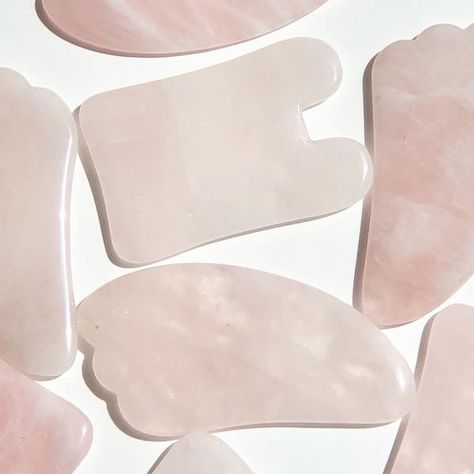 Rose Quartz Gua Sha, Natural Face Lift, Herbivore Botanicals, Gua Sha Facial, Slimmer Face, Gua Sha Tools, Facial Roller, Face Massage, Improve Circulation