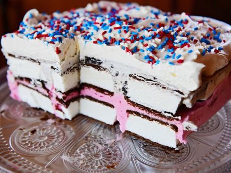 Get Ice Cream Sandwich Cake Recipe from Food Network Pioneer Woman Ice Cream, Ice Cream Sandwich Cake Recipe, Cream Sandwich Cake, Ree Drummond Recipes, Ice Cream Sandwich Cake, Ice Cream Cake Recipe, Sandwich Cake, Cream Sandwich, Ree Drummond