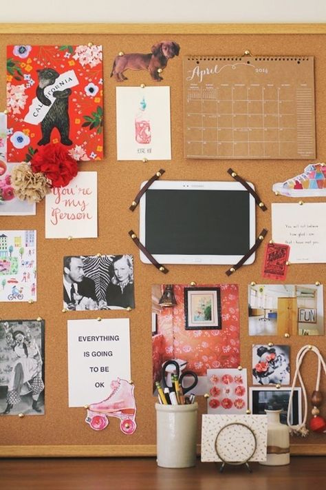 Pin Board Ideas, Office Bulletin Boards, Pretty Office, Fashion Inspiration Board, Creative Workspace, Inspiration Boards, Cubicle, Office Inspiration, Cork Board