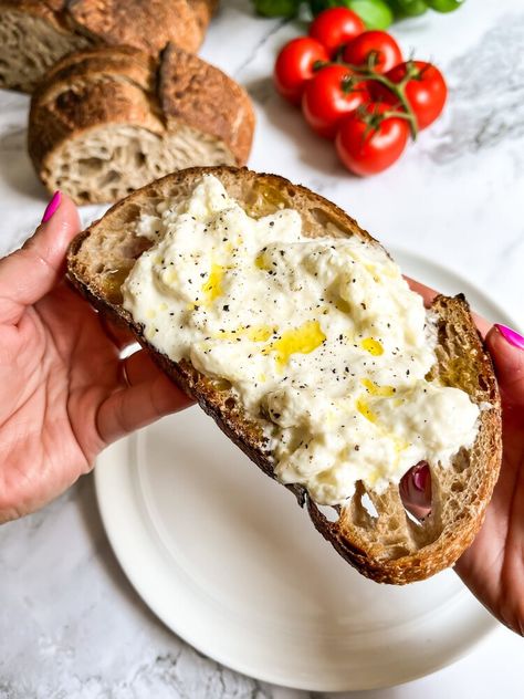 I Tried TikTok's Budget Burrata Hack and I Want to Spread It on Everything How To Use Burrata Cheese, How To Eat Burrata Cheese, Burrata Recipe Breakfast, Diy Burrata Cheese, Healthy Burrata Recipes, Easy Burrata Recipe, Burrata Breakfast Ideas, Burrata Toast Recipe, How To Make Burrata