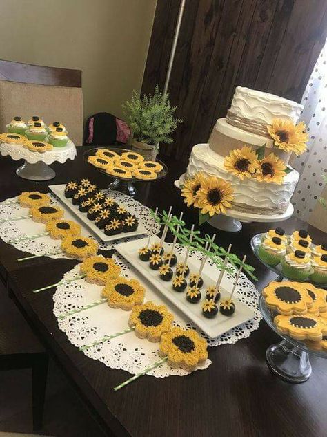 Desserts For Dessert Bar, Sunflower Baking Ideas, Sunflower Themed Desserts, Sunflower Themed Treats, Sunflower Themed 1st Birthday Party, Fall Sunflower Birthday Party Ideas, Sunflower Treat Table, Sunflower Dessert Ideas, Sunflower Table Decorations Wedding