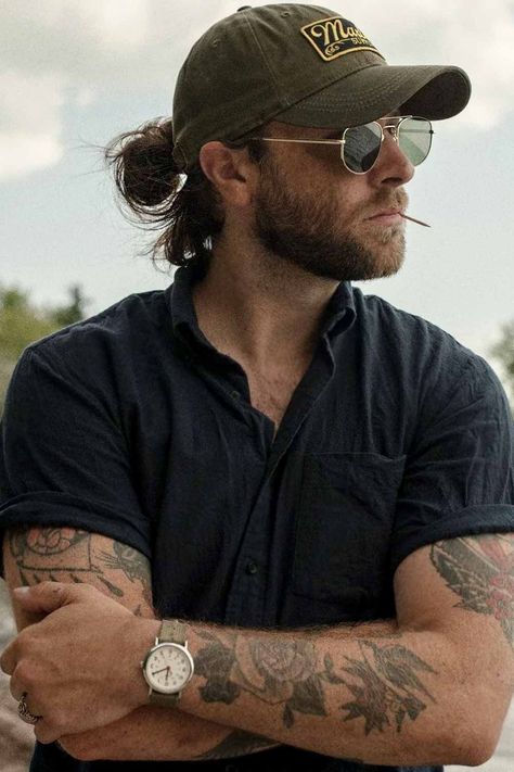 Long Hair Men Clothing Style, Long Hair With Cap Men, Long Hair And Beard, Men With Long Hair And Beards, Hats For Men With Long Hair, Men In Hats, Beanie With Long Hair Men, Long Hair Man, Mens Long Hair With Hat