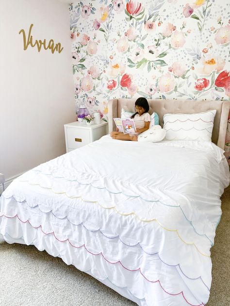 Full Size Bed Girls Bedroom, Full Bed Girls Bedroom, Girls Full Size Bed Ideas, Toddler Girl Room Full Size Bed, Girls Room Full Size Bed, Room Decor Pieces, Aesthetics Room Decor, Girls Comforter Sets, Toddler Bedroom Girl