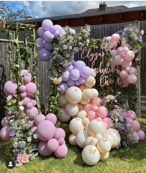 Enchanted Forest Balloon Garland, 21 Balloons, Fairy Garden Birthday Party, Balloon Creations, 3 Birthday, Garden Party Birthday, Fantasy Land, Fairy Birthday Party, Birthday Inspo