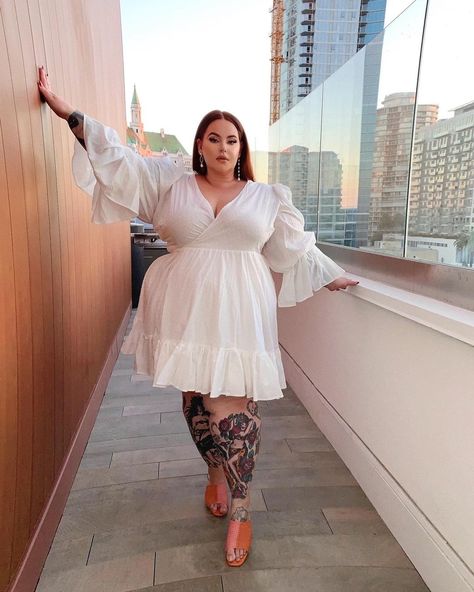 824 Likes, 30 Comments - T E S S H🍒L L I D A Y (@tessholliday) on Instagram: “Always been a bad B 💯🍒✨(swipe till the end) 👼🏻” Tess Holiday, Tess Holliday, Plus Size Looks, Body Positive, Till The End, Red Carpet Looks, A Sea, Holiday Fashion, A Bad