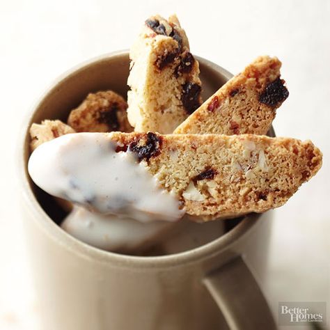 Cherry-Almond Biscotti Cherry Almond Biscotti, Cherry Biscotti, Easy Biscotti, Cute Containers, Pecan Desserts Recipes, Best Pecan Pie Recipe, Cherry Crumble, Pecan Desserts, Best Pecan Pie