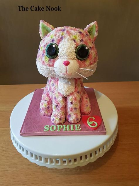 Beanie Boo Cake by Zoe White Beanie Boo Birthday Cake, Beanie Boo Cake, How To Make A Beanie, Boo Cake, Beanie Boo Party, Beanie Boo Dogs, Christmas Beanie Boos, Beanie Boo Birthdays, Beanie Boo Collection