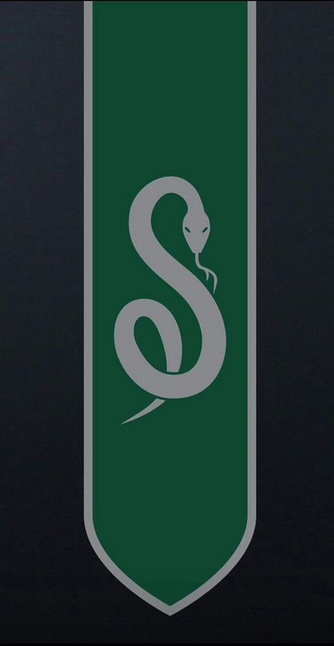 Harry Potter Creatures, Slytherin Wallpaper, Harry Potter Logo, Slytherin Crest, Harry Potter Painting, Slytherin Harry Potter, Images Harry Potter, Harry Potter Artwork, Harry Potter Decor