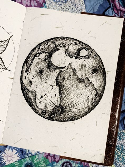 Moon Eclipse Drawing, Lunar Eclipse Drawing, Eclipse Drawing, Eclipse Art, Eclipses Art, Lunar Eclipse, Full Moon, Drawing Ideas, Tattoo Designs