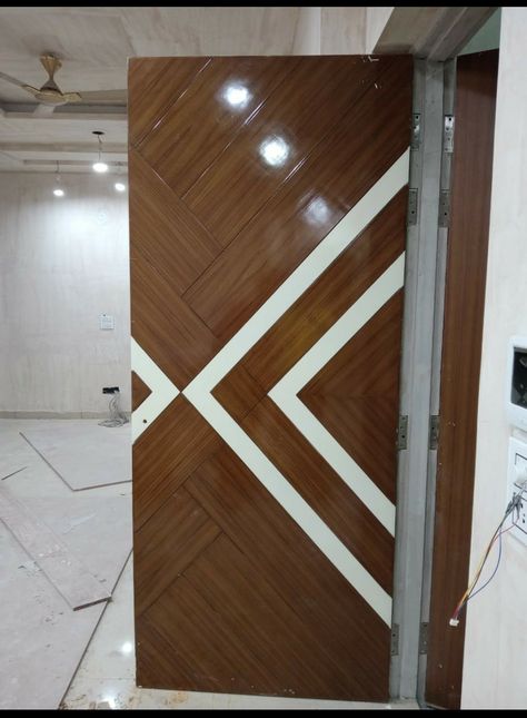 Plywood Sunmica Door Design, Men Gate Design Wooden, Flash Door Design Sunmica, Sanmaika Design For Door, Minimalist Gate Design Modern, Home Door Design Modern, Door Panelling Design Modern, Beautiful Doors Entrance, Flush Door Design Modern Sunmica