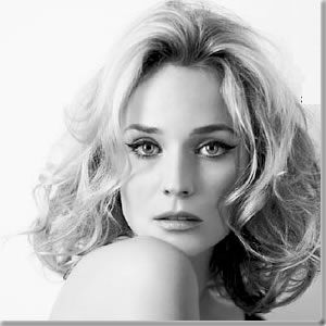 classic look and head shot Shoulder Pose, Head And Shoulders, T Magazine, Diane Kruger, Beauty Shots, Jean Baptiste, People Photography, Magazine Covers, Cannes Film Festival