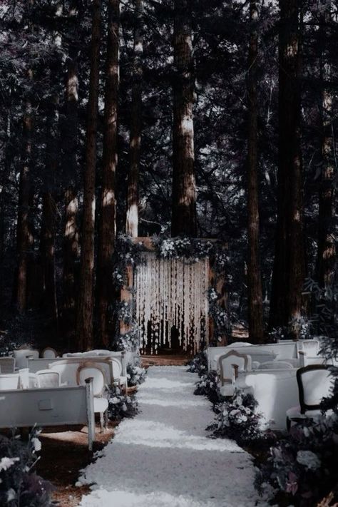 Dark Wedding Venues Outdoor, Black Wedding Dress Forest, Forest Wedding Venues Dark, Gothic Outdoor Wedding Decor, Black Wedding In The Woods, Wedding Gothic Romantic, Outside Black Wedding, Black Themed Wedding Decoration, Dark Academia Wedding Venue Aesthetic