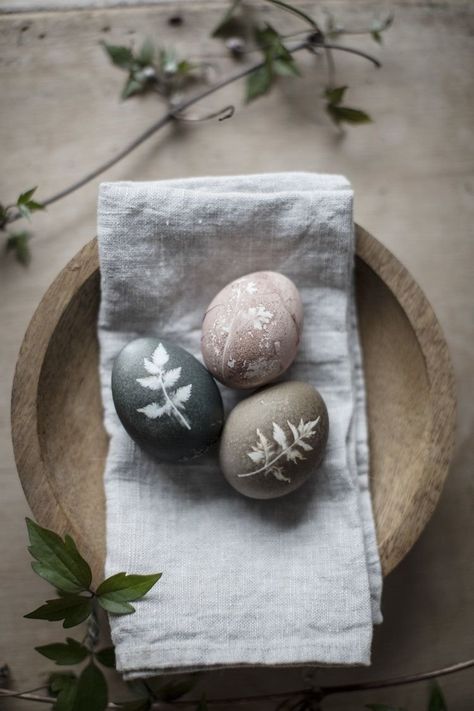 Natural Easter Decor, Naturally Dyed Easter Eggs, Polish Easter, Eggs For Easter, Easter 2021, Easter Egg Dye, Easter Eggs Diy, Easter Inspiration, Easter Traditions