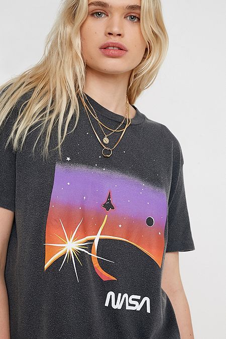 Short Sleeve - Women's Printed T-shirts | Graphic Tees | Urban Outfitters UK Nasa Clothes, Nasa Rocket, Best Casual Shirts, Space Tshirt, Black Holes, Shirt Print Design, Women's Tops, Nasa, Rocket