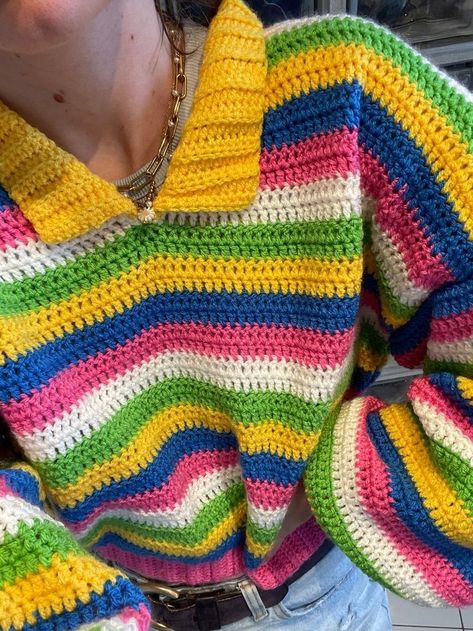 Rainbow Crotchet Sweater, Crochet 80s Sweater, Colourful Crochet Sweater, Crochet Sweater Ideas Colorful, Crochet Sweater With Collar, Triple Crochet Sweater, Rainbow Crochet Projects, Funky Crochet Sweater, Scrap Yarn Sweater Crochet