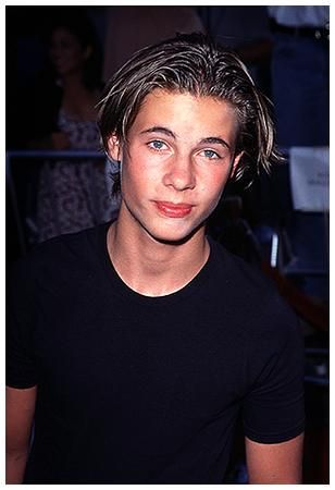 erik von detten <3 Eric Von Detten, Erik Von Detten 90s, Erik Von Detten, Johnathan Brandis, School Crush, Matthew Lawrence, Hair Stayl, Grunge Guys, Young Celebrities