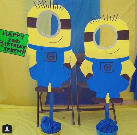 Minion Cardboard Cutout, Minion Party Theme, Minions Birthday Theme, Minion Decorations, Minion Craft, Cardboard Stand, Despicable Me Party, Minions Birthday, Minions Party