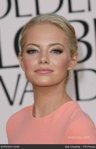 Peachy, natural looking tones for senior portrait makeup. So gorgeous! Emma Stone Makeup, Make Up Bride, Wedding Hairstyles And Makeup, Makeup Tip, Best Makeup Artist, Makeup For Blondes, Smink Inspiration, Beauty Make-up, Natural Wedding Makeup