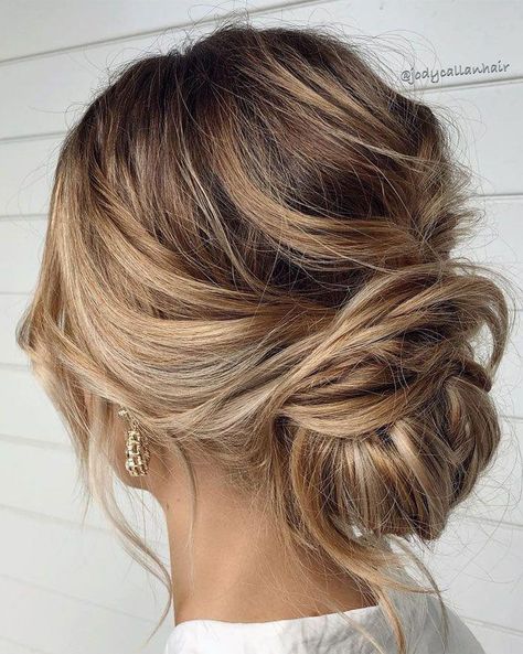 44 Romantic Messy updo hairstyles for medium length to long hair - messy updo hairstyle for elegant look, hairstyle ideas , updo, wedding updo hairstyle ,textured updo #updosforlonghair Messy Updo Hairstyles, Hairstyles Romantic, Messy Hair Updo, Messy Wedding Hair, Romantic Updo, Messy Updo, Elegant Wedding Hair, Up Dos For Medium Hair, Wedding Hair Inspiration