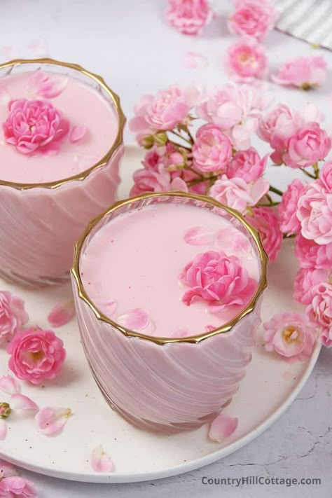 Rose Syrup Recipe, Rose Milk Tea, Rose Drink, Floral Drink, Yummy Summer Drinks, Easy Rose, Pastel Cupcakes, How To Make Rose, Rose Recipes