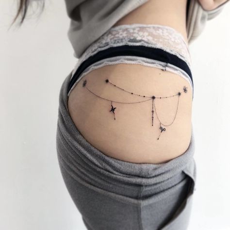 Chandelier Tattoo, Lower Back Tattoo, Tato Minimal, Chain Tattoo, Literary Tattoos, Taurus Tattoos, Triangle Tattoos, Hip Tattoos Women, Zodiac Tattoos