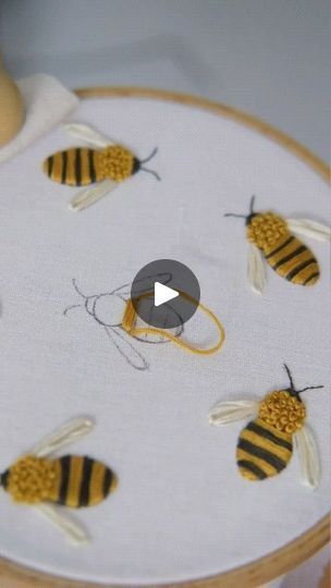 Bee Embroidery Design, Bee Embroidery, Easter Decorations Dollar Store, Hand Embroidery Projects, Hand Embroidery Flowers, Punch Needle Embroidery, Cute Embroidery, Get It Done, Handmade Embroidery