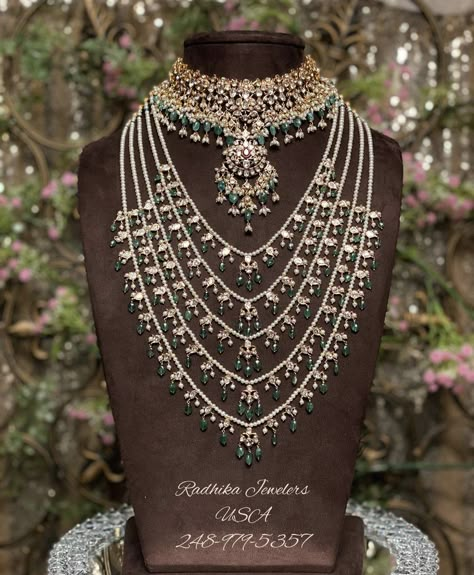 Haram Designs, Bridal Jewelry Sets Brides, Wedding Jewelry Sets Bridal Jewellery, Bridal Jewellery Inspiration, Indian Wedding Jewelry Sets, Bridal Necklace Designs, Neck Pieces Jewelry, Indian Bridal Jewelry Sets, Bridal Jewelry Vintage