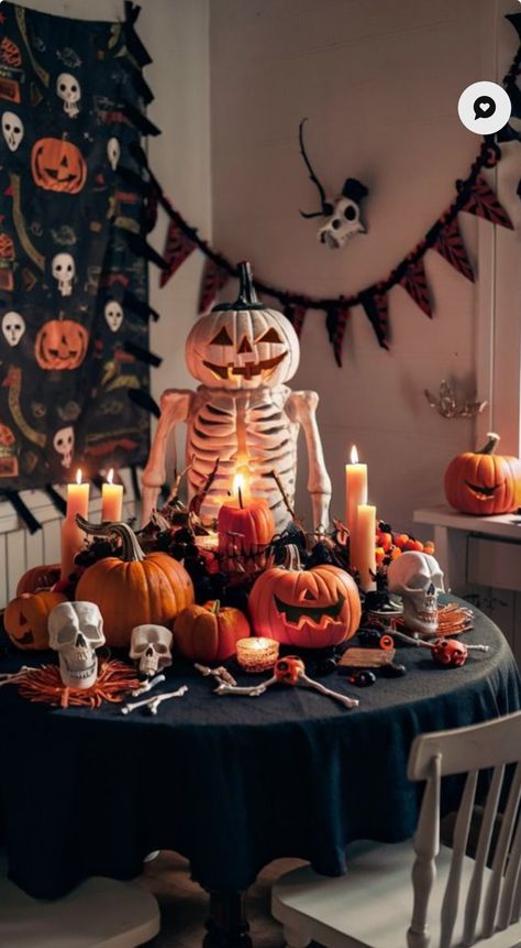 Halloween Decorations Dining Table, Round Table Halloween Decor, Halloween Dining Table Decor, Samhain Ideas, Halloween Lifestyle, Fall List, Florida Fall, Porch Halloween, October Vibes