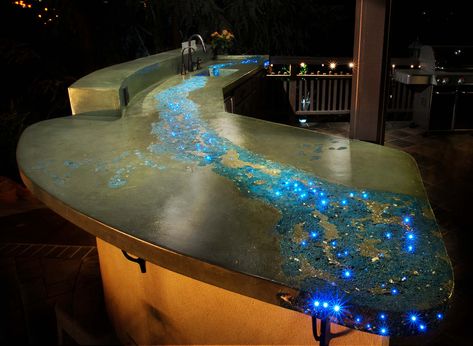 Concrete And Epoxy Countertops, Concrete Epoxy Countertop, Outdoor Resin Table Top Diy, Concrete Bar Countertops, Unique Bar Tops, Bartop Ideas, Concrete Bar Design, Outdoor Bar Countertop Ideas, Epoxy Table Top Diy