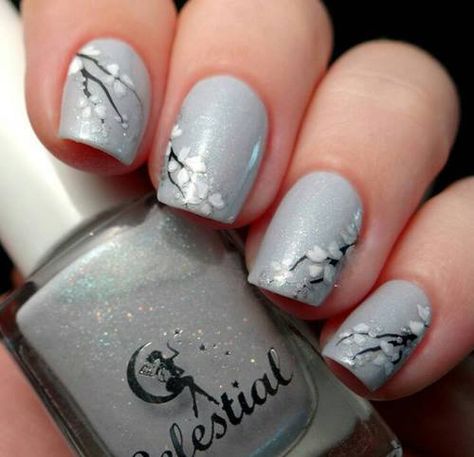 Sliver Nails, Grey Nail Art, Grey Nail, Grey Nails, Grey Nail Designs, Simple Spring Nails, New Nail Designs, Flower Nail Designs, Gray Nails