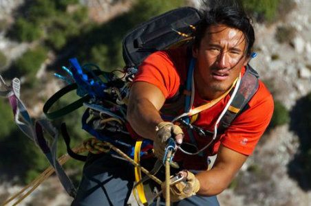 10 Questions with Adventure Travel Expert Jimmy Chin | Fodor's Travel Jimmy Chin, National Geographic Photographers, Facing Fear, Tim Ferriss, Adventure Photographer, Mountain Climbers, Adventure Photography, Summer Adventures, Rock Climbing