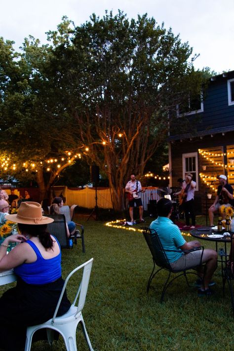 live music, a homemade twinkle lit stage, and good company make for the perfect evening Backyard Concert, Backyard Summer Party, Small Stage, Concert Party, Backyard Summer, Beer And Wine, Music A, Cold Beer, Backyard Party