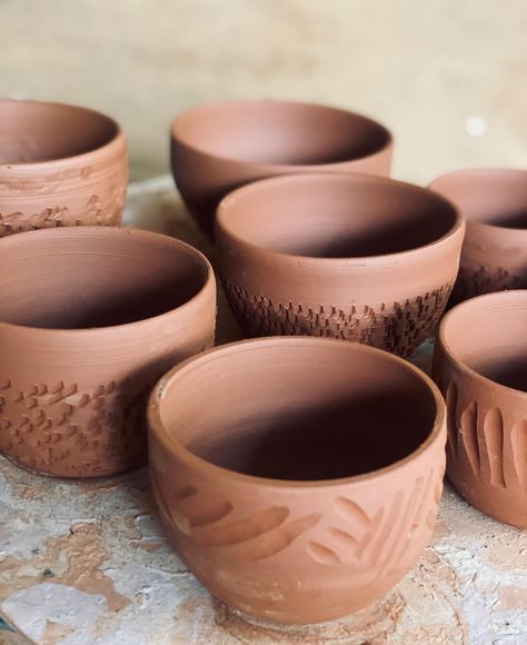 🥰 Red clay day … keeping my heart happy. #handthrownpottery #redclay #potterylove #mindsetreset Red Clay Aesthetic, Red Clay Glazing Ideas, Red Clay Texture, Red Clay Pottery, Glazing Techniques, Red Clay, Clay Pottery, Ceramics, Red