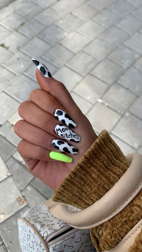 Rodeo Nails, Cow Print Nails, Cowboy Nails, Moo Cow, Country Nails, Shape Nails, Lilac Nails, Cow Nails, Sunflower Nails