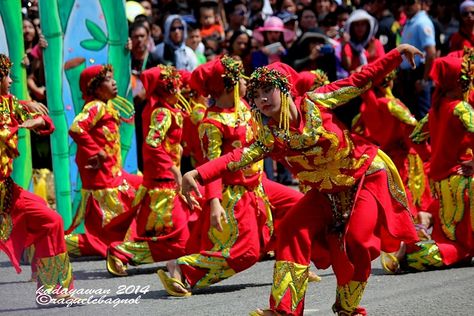 Kadayawan Festival 2014 Davao City Philippine Festivals, Kadayawan Festival, Sinulog Festival, Visit Philippines, Colorful Festival, Davao City, Festival Background, Davao, Cebu